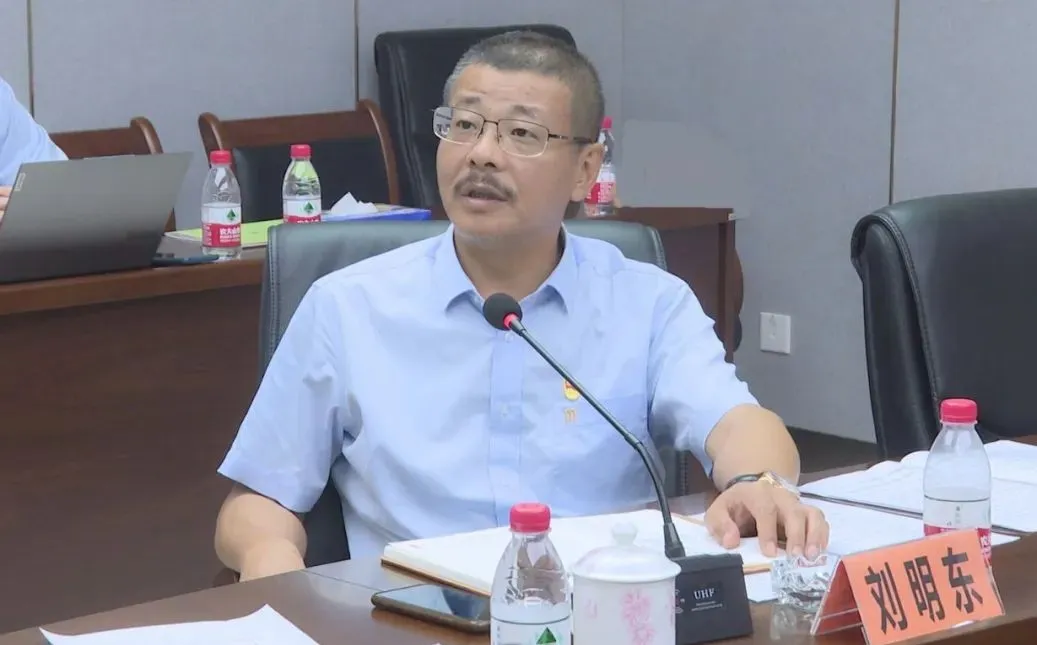 pp电子模拟器召开党委（扩大）会议 部署党纪进建教育工作2.jpg